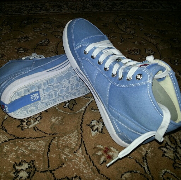 Making some space - Picture 2 of 3